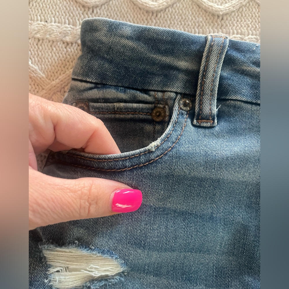 American Eagle Outfitters Denim Distressed Mini Skirt Women’s size 0 - Picture 11 of 12